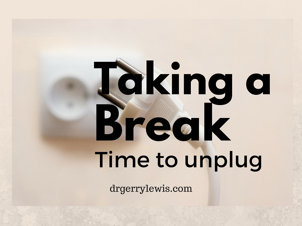 Take a Break. Take a Break британский журнал. Эссе Unplugged мама. To be broke перевод